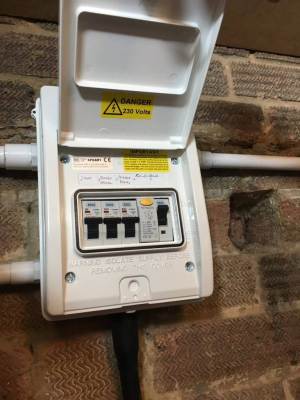  Electricians Ruislip & London